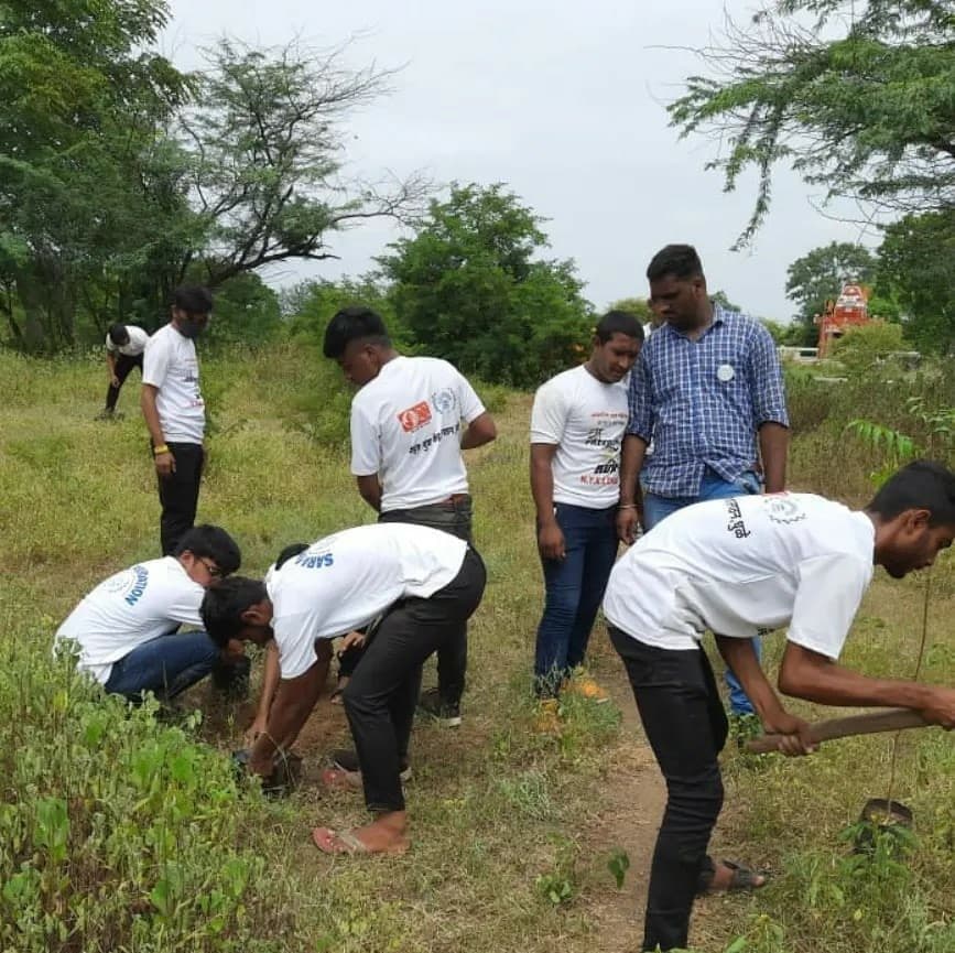 Volunteers sowing seeds at Laling–Landor, 15 August 2021